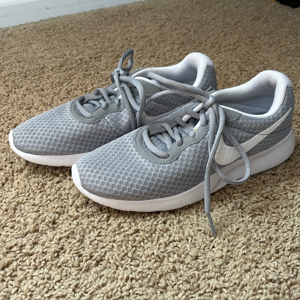 Nike Shoes Size 6